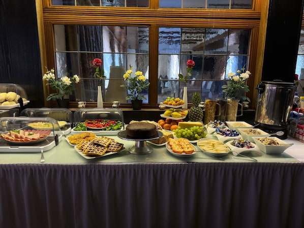 Daily continental breakfast for a fee