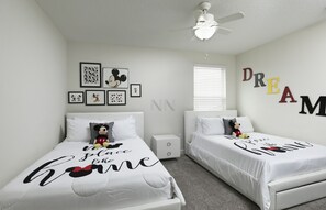 6 bedrooms, iron/ironing board, travel crib, free WiFi