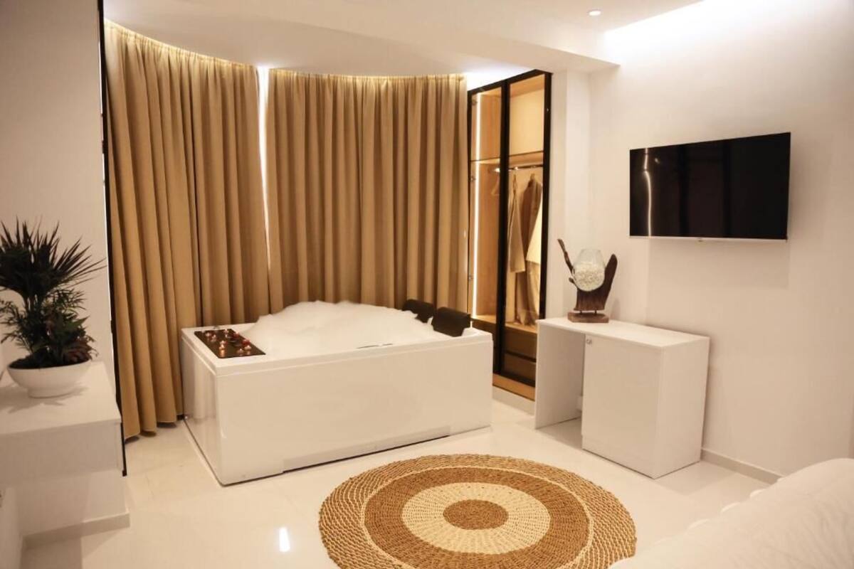 Acropolis Room with Jacuzzi | 무료 WiFi