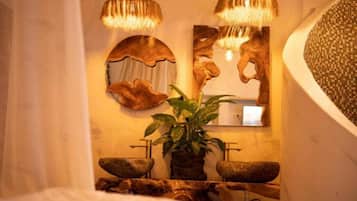 King Room with Jacuzzi | Free WiFi