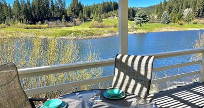 Puttin' on the Pond⛳ Spectacular waterfront villa overlooking Plumas Pines