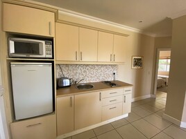 Classic Apartment, 2 Bedrooms, Non Smoking | Private kitchen | Mini-fridge, microwave, electric kettle, toaster