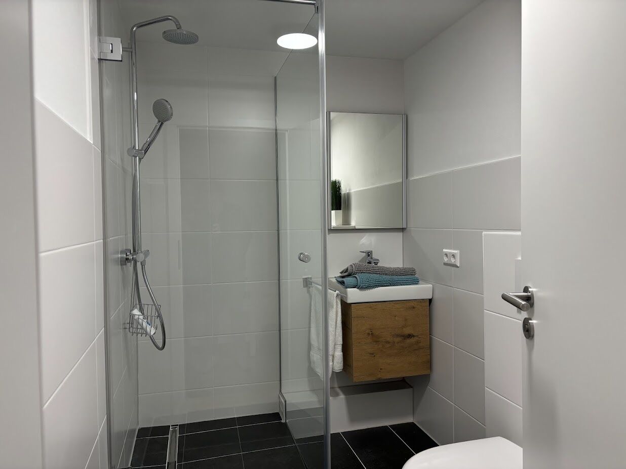 Handtücher, Shampoo, Toilettenpapier