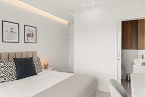Luxe studio | Een kluis op de kamer, verduisterende gordijnen