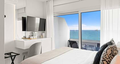 Phaedrus Living: Limassol Seaside Residences 01