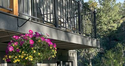 On the River, Downtown Estes Park, Close to RMNP Entrance