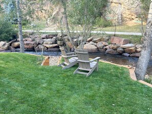 Property grounds - On the River, Downtown Estes Park, Close to RMNP Entrance (Estes Park)