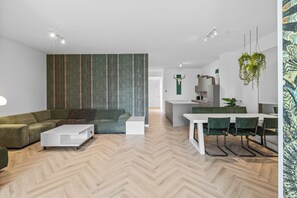 Fernseher, Arbeitsbereiche