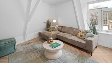 Televisión, oficina