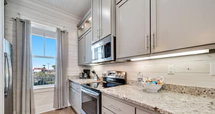 Cottages at Romar C1 - Gulf Side Cottage! - New To Rental!