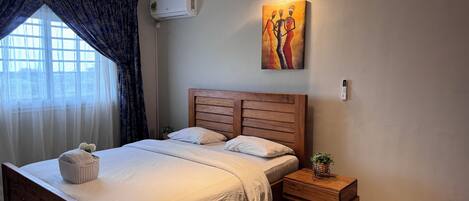 2 bedrooms, iron/ironing board, WiFi, bed sheets