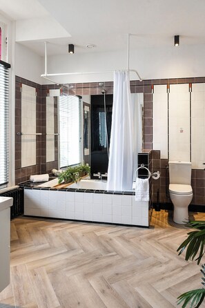 Hair dryer, towels