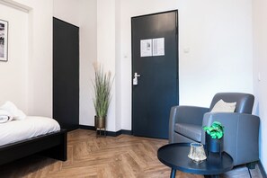 1 bedroom, free WiFi, bed sheets
