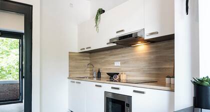 Unwind in a contemporary, newly renovated single room, conveniently located in central Tilburg