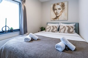 1 chambre, fer et planche à repasser, Wi-Fi gratuit, draps fournis