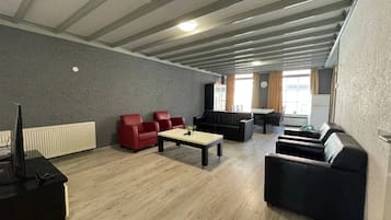 Televisión y oficina