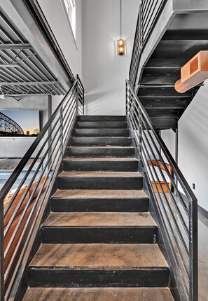 Interior - Fireplace, Parking, Baylor, Magnolia, Pets OK (Waco)