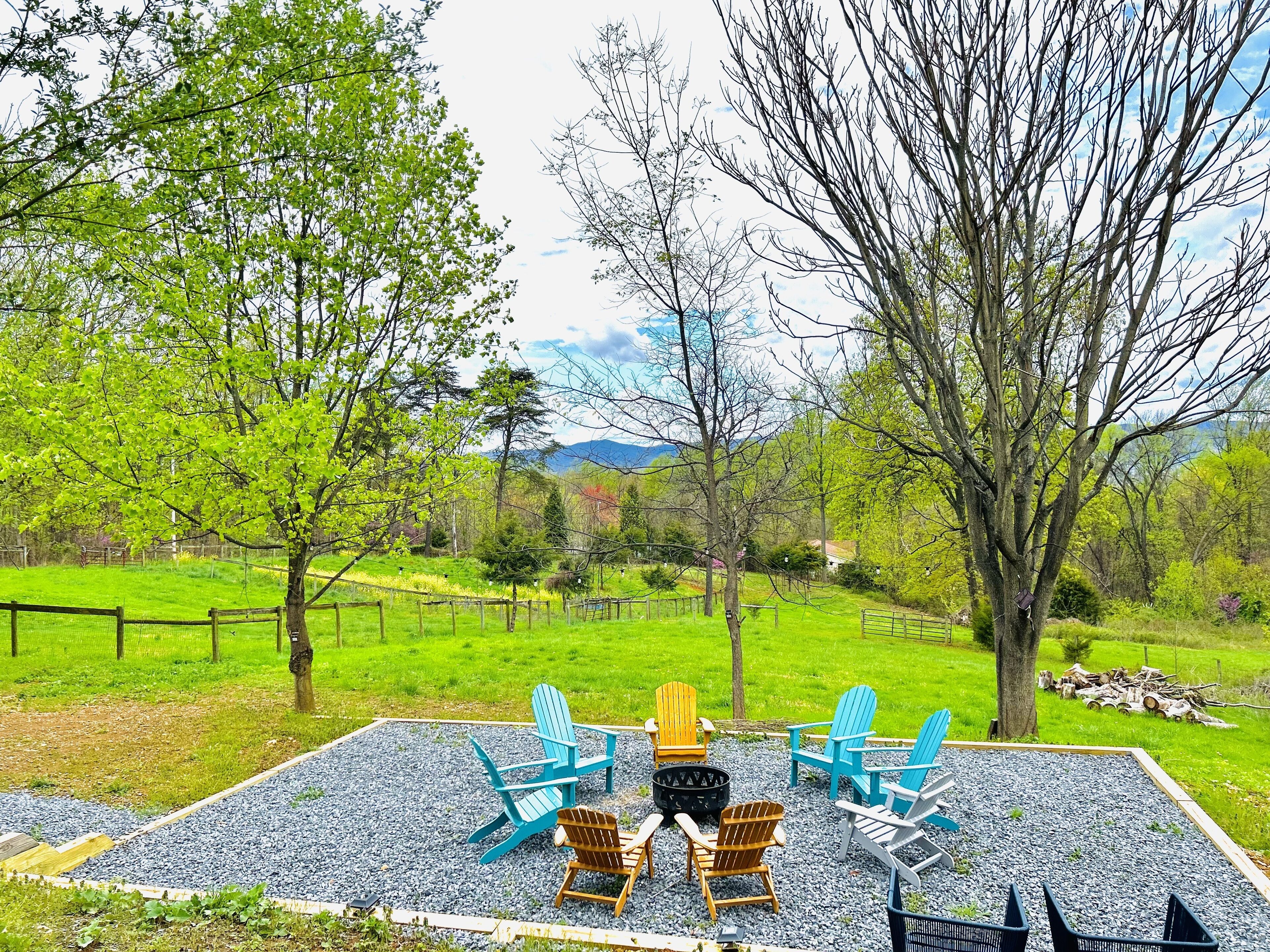 Family & Pet Friendly Mountain Views Buena Vista Farms 2 Bedroom