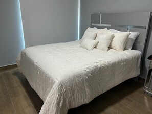 Iron/ironing board, free WiFi, bed sheets - Penthouse Ejecutivo Santo Domingo  (Santo Domingo)
