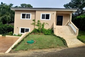 Exterior - Covered Patio, Private Pool, 2 Bed, 2 Bath (Sosúa)