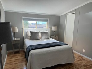 3 Schlafzimmer, Bügeleisen/Bügelbrett, WLAN, Bettwäsche