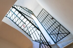 Interior - Dos de mayo - One Bedroom Apartment, Sleeps 3 (Sevilla)