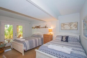 5 bedrooms, Internet, bed sheets - Lowcountry Living for 12, 2 golf carts included, pet friendly, 613 Dolphin Annex (Fripp Island)