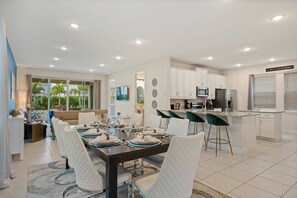 Dining - Amazing 6 Bedroom House Pool and BBQ 2401 (Kissimmee)