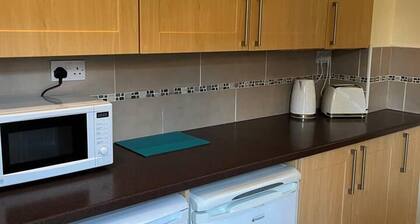 Lovely 2-bed House in Liverpool