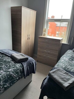 House | 2 bedrooms, iron/ironing board, free WiFi, bed sheets - Lovely 2-bed House in Liverpool (Liverpool)