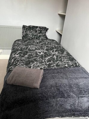 House | 2 bedrooms, iron/ironing board, free WiFi, bed sheets - Lovely 2-bed House in Liverpool (Liverpool)