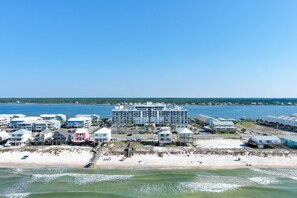 Beach nearby - 1br/1ba Sleeps 4 Near Beach w/ Breathtaking Ocean Views (Gulf Shores)