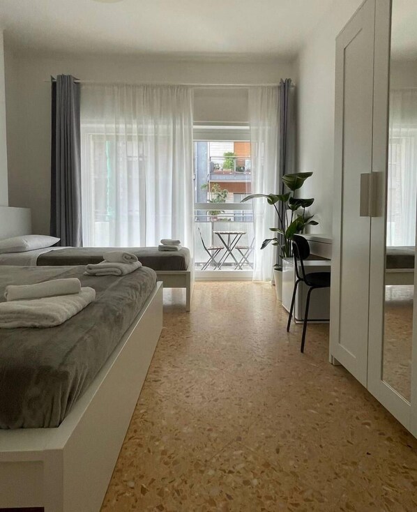 Classic-Dreibettzimmer, Stadtblick