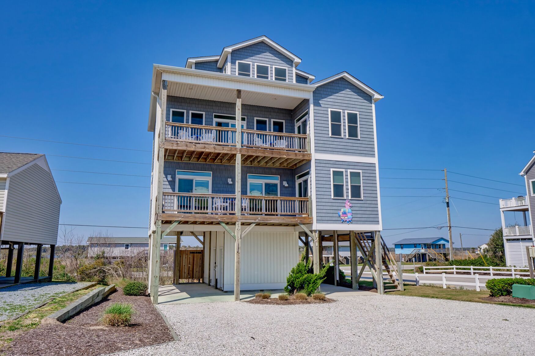 Pet Friendly Retreat: Ocean and Sound Views, Steps to the Beach!