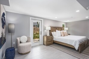 Exterior - Starfish Contemporary Home (Sarasota)