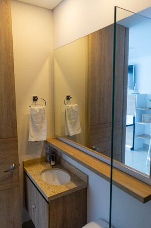 Hair dryer, towels, soap, toilet paper - Nuevo Apto, Reserva del mar Club de Playa (Santa Marta)