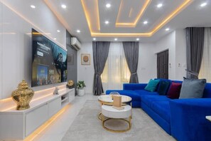 Smart TV - The Gravitas - Palacial Home (Lekki)