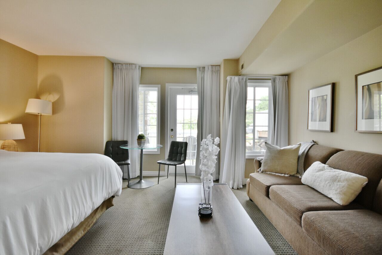 1 bedroom, desk, iron/ironing board, WiFi