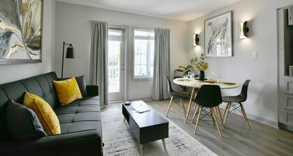 Newly Renovated Suite @ Carriage