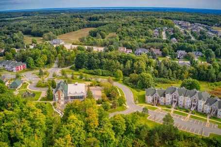 Exterior. Jacuzzi Suite with full kitchen