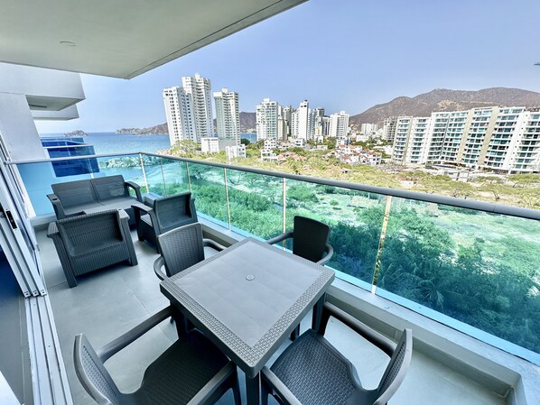 Outdoor dining - AR Rentals - Reserva del Mar, Playa Salguero, Santa Marta (Gaira)