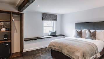 Sábanas de algodón egipcio, ropa de cama de alta calidad y minibar