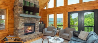 Big Views • Near Asheville •New Hot Tub •New Grill