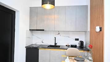 Family Room | Free WiFi