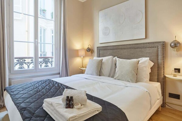 2 chambres, bureau, fer et planche à repasser, Wi-Fi gratuit