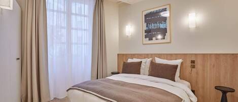 2 間睡房、熨斗/熨衫板、可攜式嬰兒床、免費 Wi-Fi