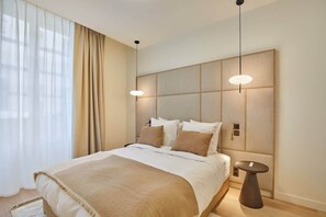 2 室のベッドルーム、デスク、アイロン / アイロン台、WiFi (無料)