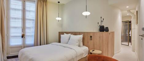 1 chambre, bureau, fer et planche à repasser, Wi-Fi gratuit