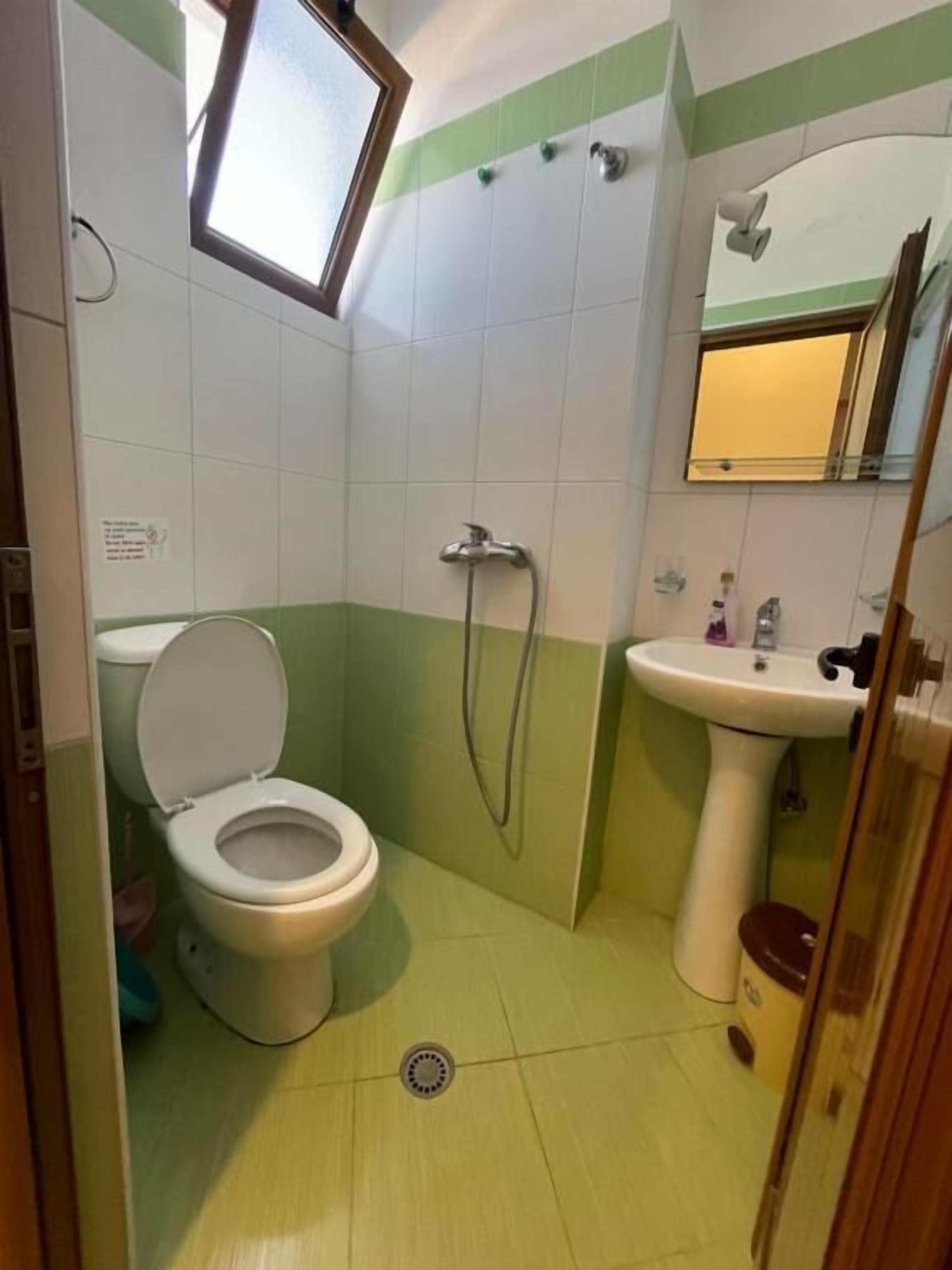 Quarto triplo | Banheiro