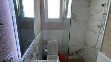 Vierbettzimmer | Badezimmer